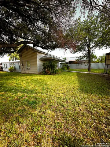 $163,000 | 0 East Fannin Street, Uvalde, TX 78801