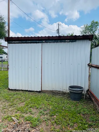$160,000 | 0 East Fannin Street, Uvalde, TX 78801