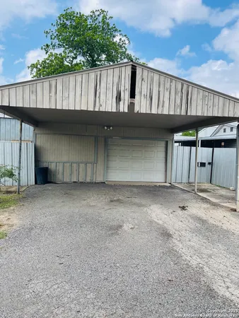 $160,000 | 0 East Fannin Street, Uvalde, TX 78801
