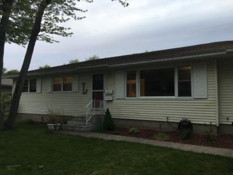 914 Hampden Road Muskegon, MI 49441 - Photo 3 of 17 IMG_0683