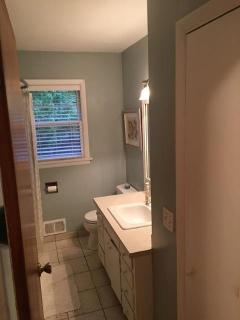 914 Hampden Road Muskegon, MI 49441 - Photo 9 of 17 IMG_0671