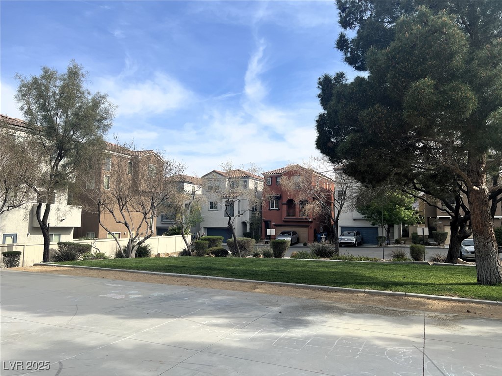 9535 Leaping Lizard Street Las Vegas, NV 89178 - Photo 31 of 37 View of community park area
