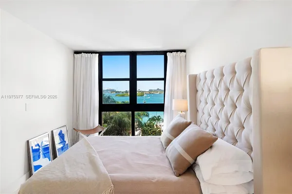 $5,000 | 9 Island Avenue, Unit 702, Miami Beach, FL 33139