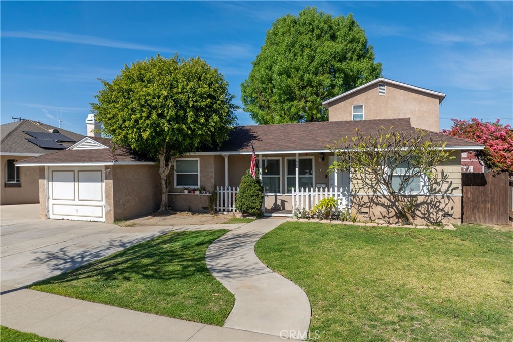 647 Magnolia Avenue Brea, CA 92821 - Photo 2 of 50