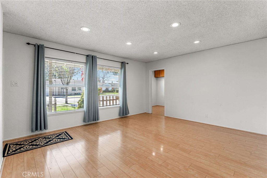 647 Magnolia Avenue Brea, CA 92821 - Photo 6 of 50