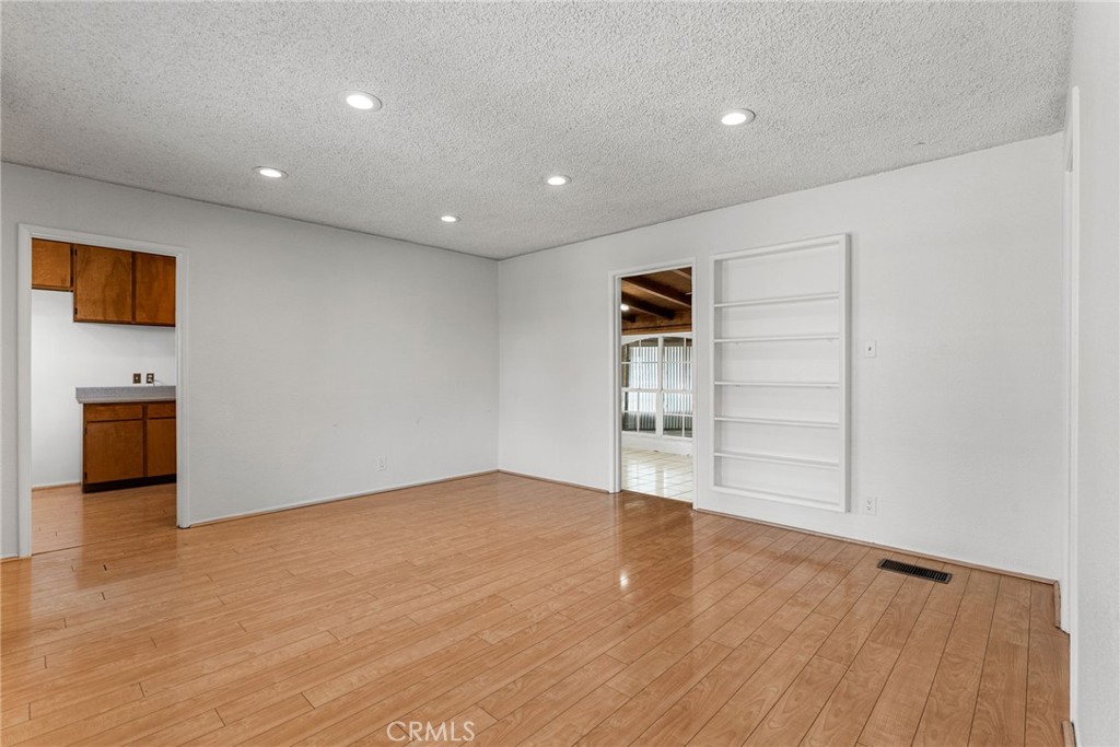 647 Magnolia Avenue Brea, CA 92821 - Photo 7 of 50