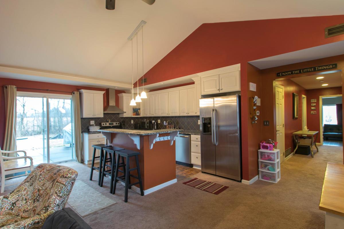 6580 Alkire Road Galloway, OH 43119 - Photo 7 of 29