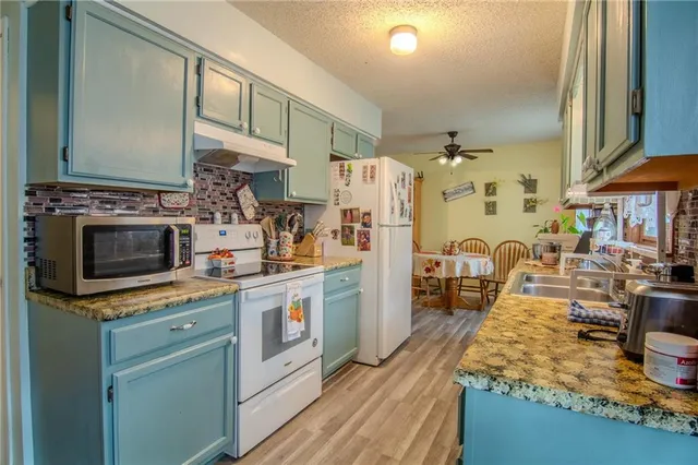 $215,000 | 218 Crawford Drive, Clinton, MO 64735