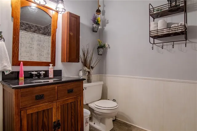 $215,000 | 218 Crawford Drive, Clinton, MO 64735