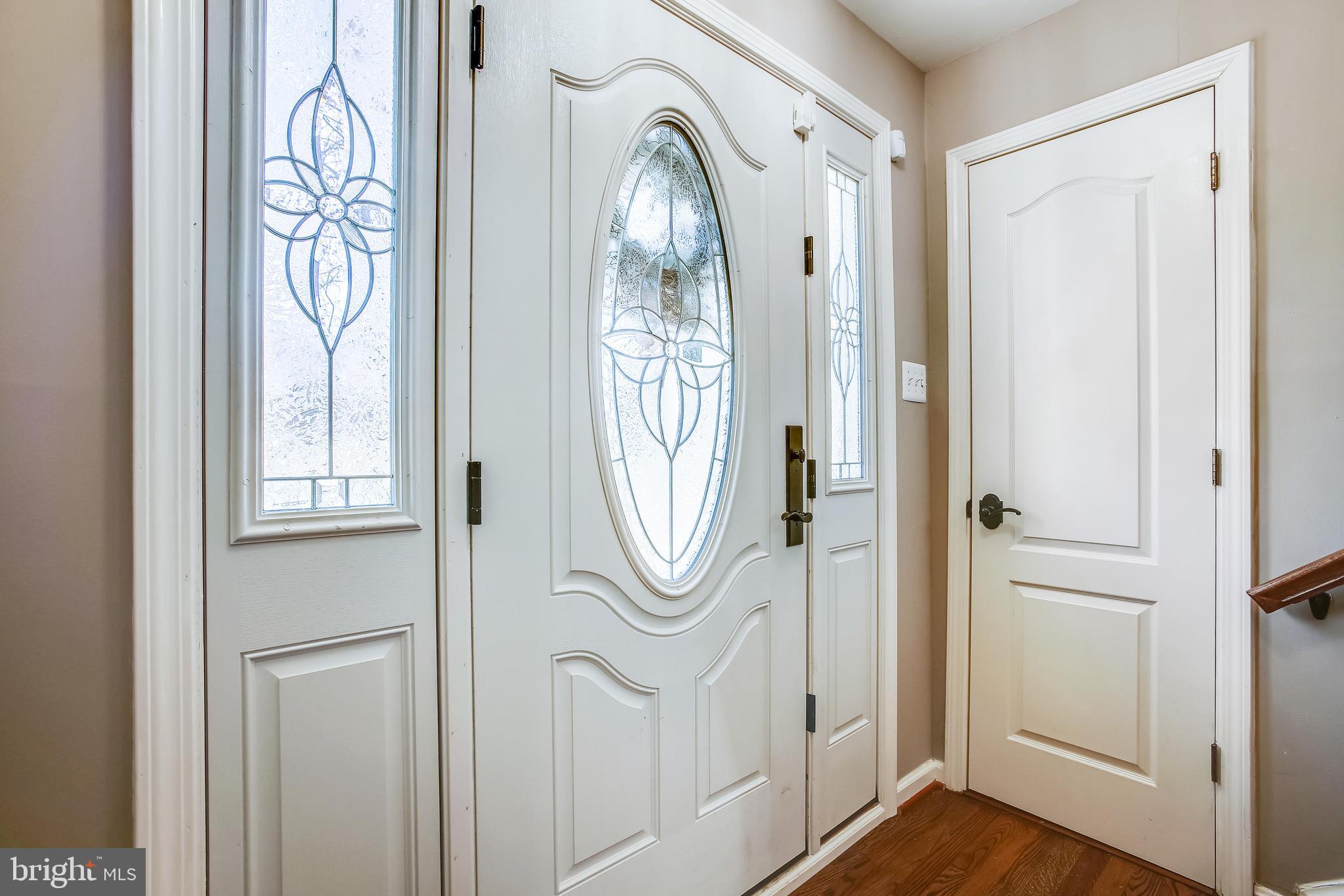 14 Russell Road Alexandria, VA 22301 - Photo 2 of 69 Entrance Foyer