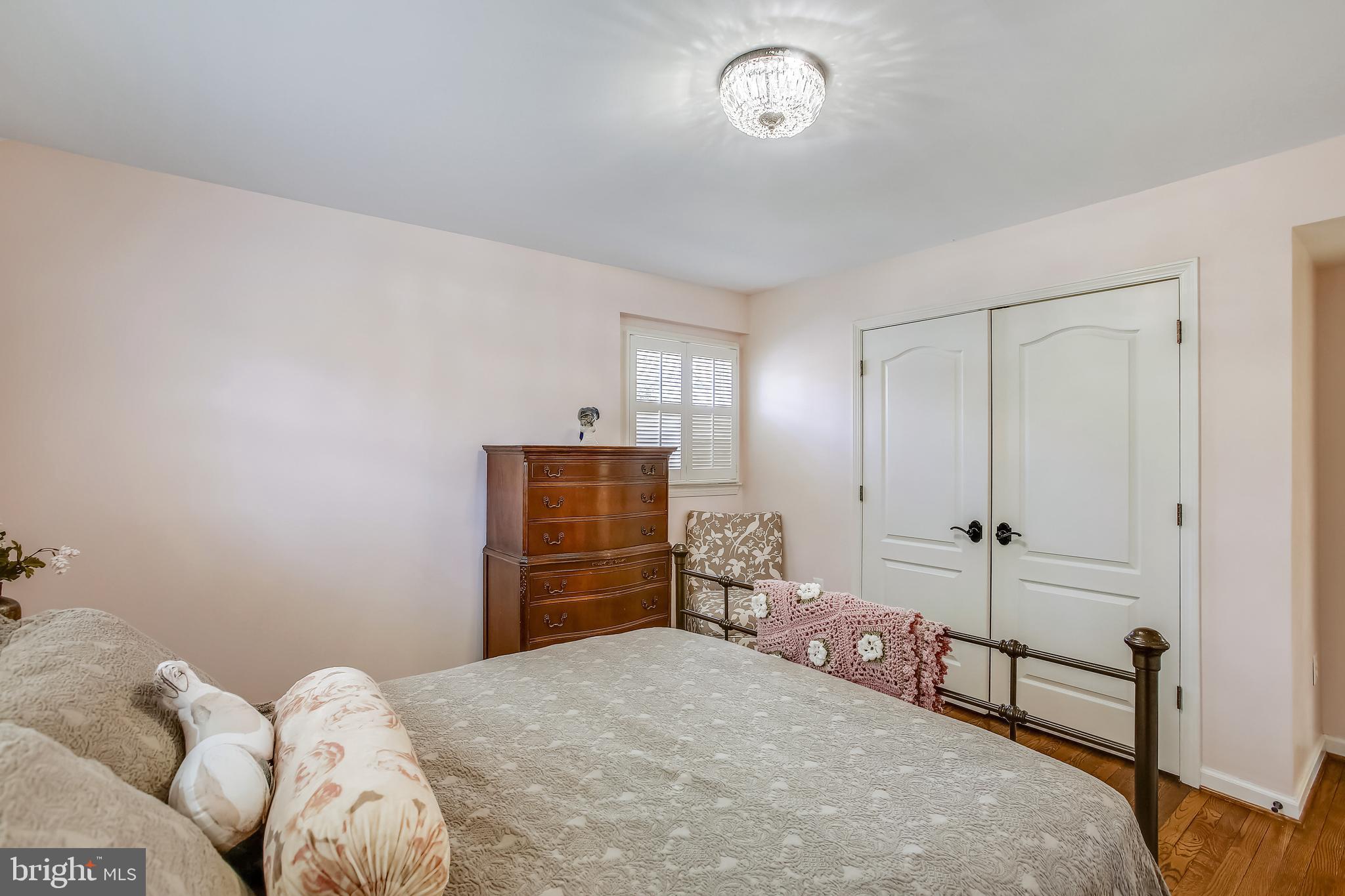 14 Russell Road Alexandria, VA 22301 - Photo 35 of 69 Second Bedroom - Upper Level