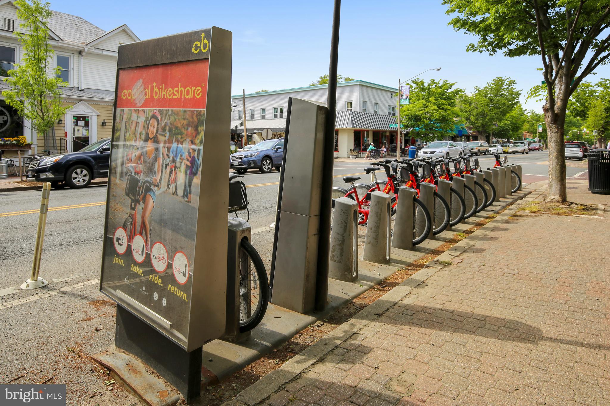 14 Russell Road Alexandria, VA 22301 - Photo 63 of 69 Alexandria Old Town Bike Share