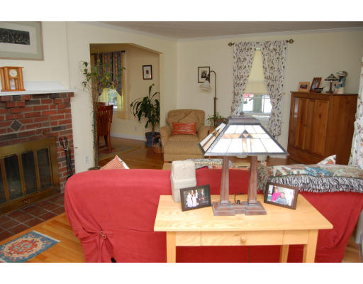 6 Heard Road Arlington, MA 02474 - Photo 5 of 13 Gallery Image 5