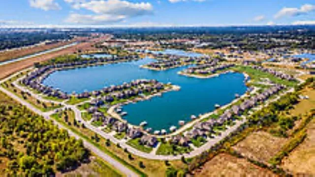 $800,000 | 2412 North Doris Circle, Wichita, KS 67205