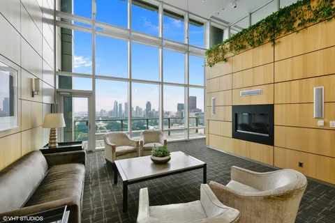 $1,295,000 | 340 East Randolph Street, Unit 3403, Chicago, IL 60601