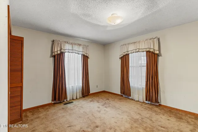 $289,000 | 808 Cantrell Place, Etowah, TN 37331