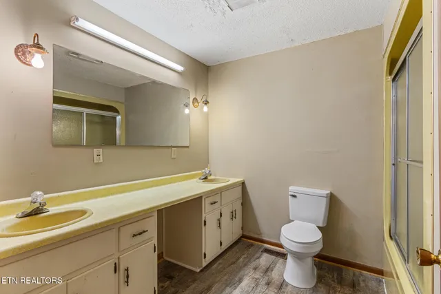 $289,000 | 808 Cantrell Place, Etowah, TN 37331