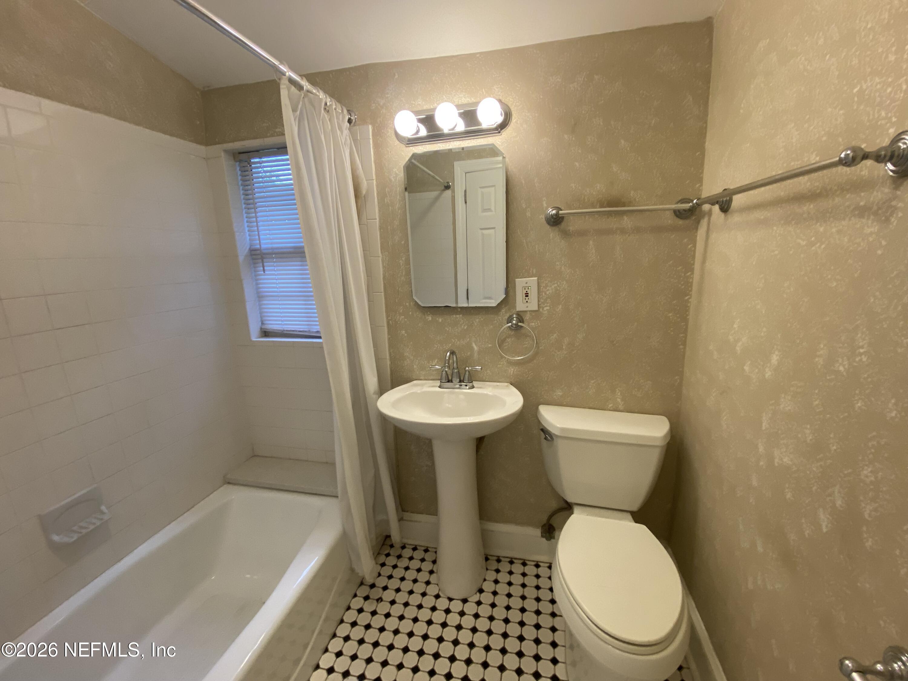 2908 Post Street, Unit 6 Jacksonville, FL 32205 - Photo 8 of 8 IMG_2073