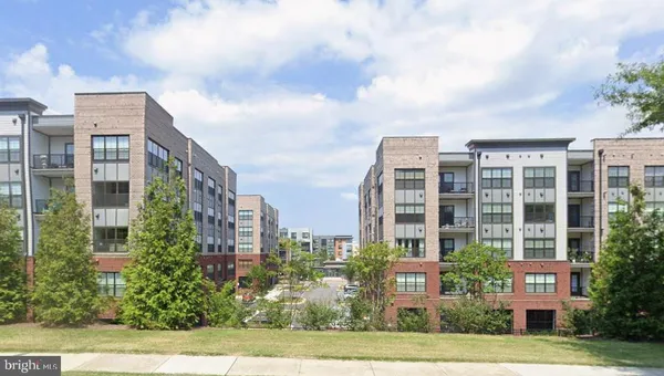 $675,000 | 102 St Ives Place, Oxon Hill, MD 20745