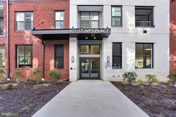 $675,000 | 102 St Ives Place, Unit 401, Oxon Hill, MD 20745