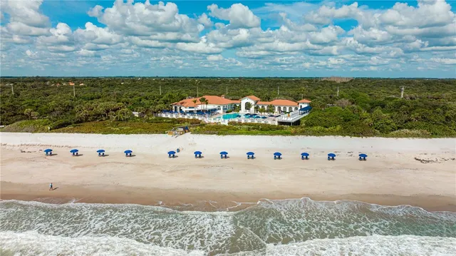 a park view with a entertaining space