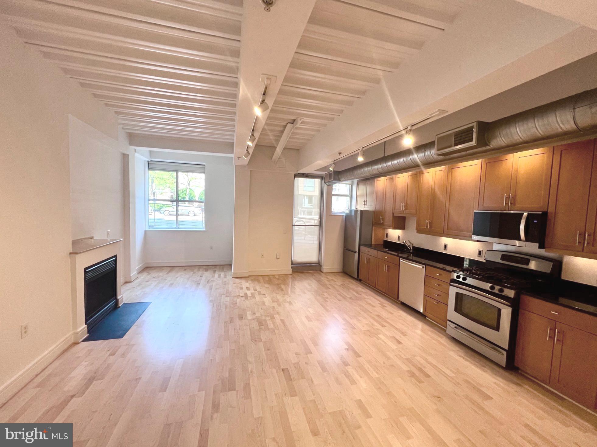 1320 13th Street Northwest, Unit 1 Washington, DC 20005 - Photo 5 of 12 Eastern exposure provides hours of direct sunlight