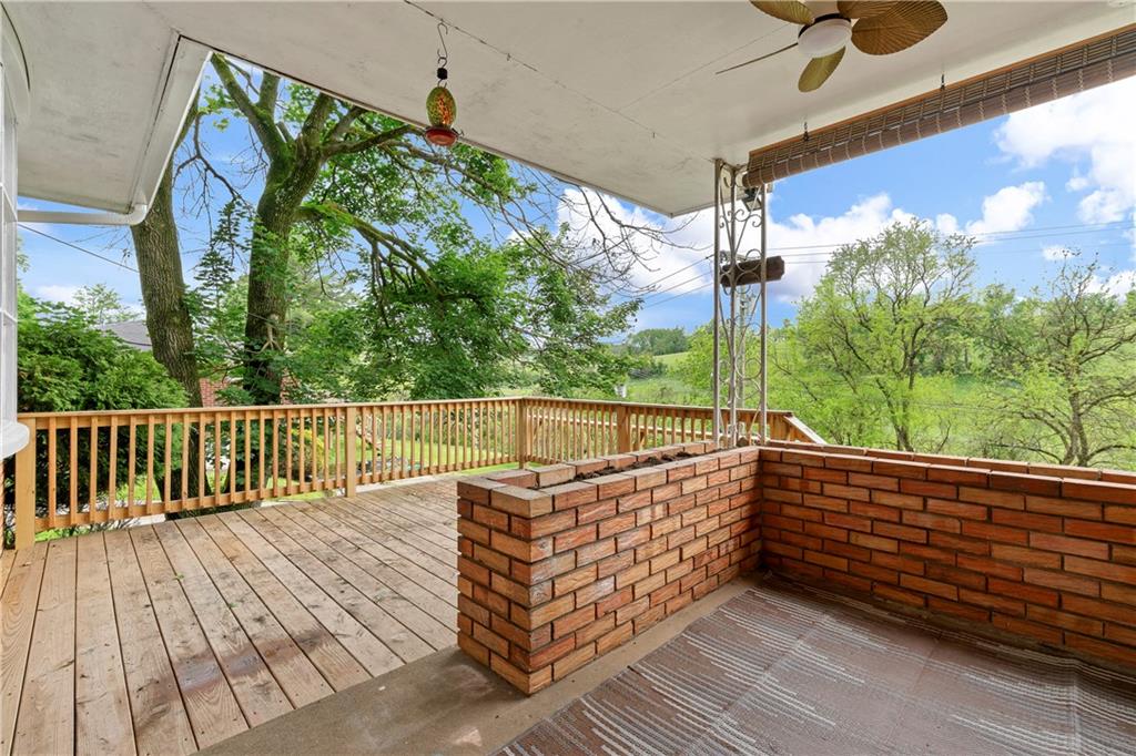 545 Manifold Road Washington, PA 15301 - Photo 3 of 34 Front Porch