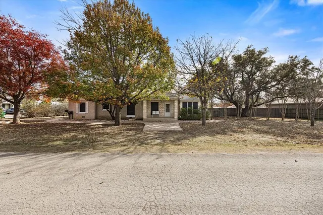 $350,000 | 206 North Bouldin Street, Hamilton, TX 76531