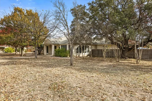 $350,000 | 206 North Bouldin Street, Hamilton, TX 76531