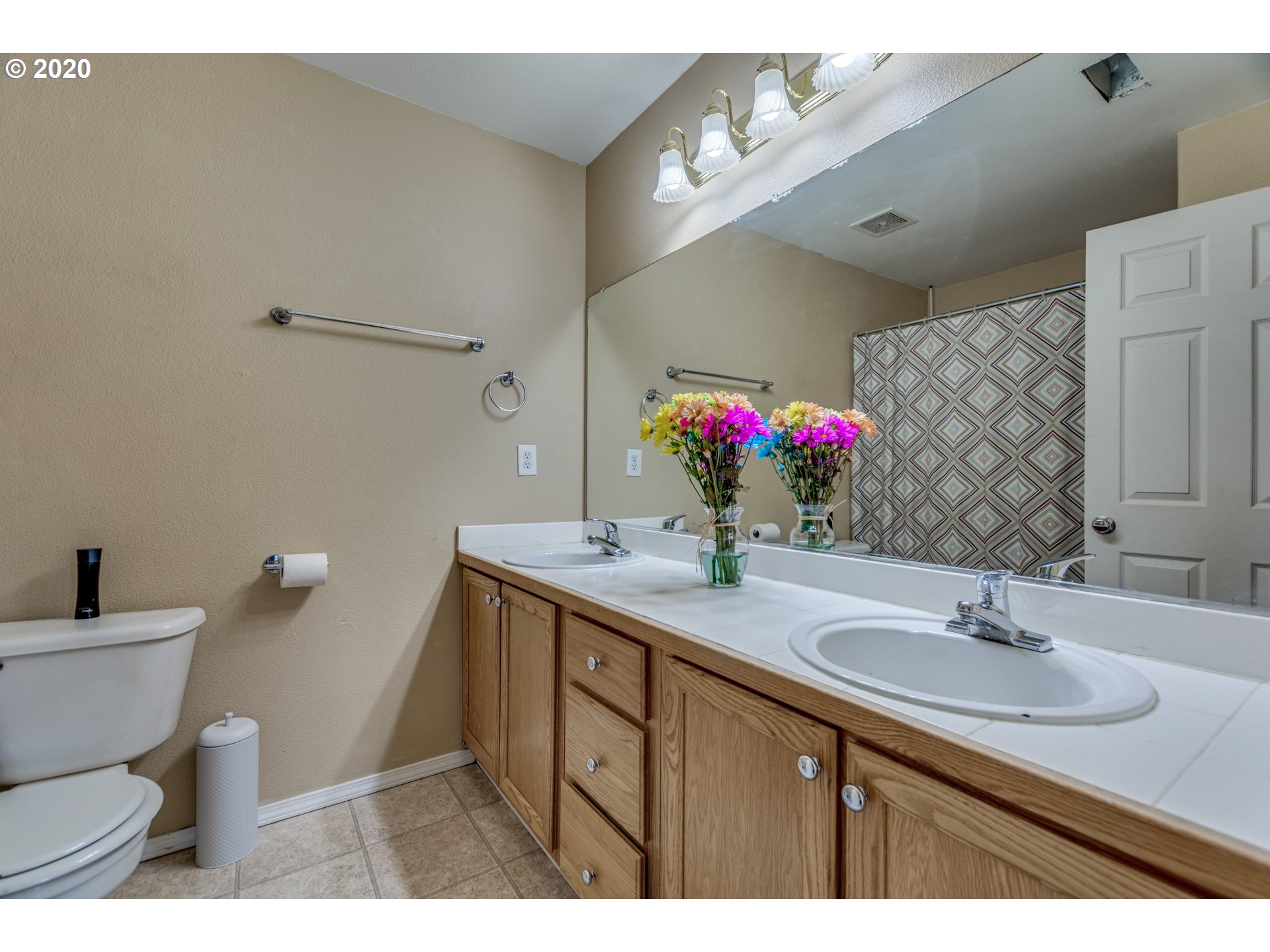 5893 Southeast 16th Loop Gresham, OR 97080 - Photo 20 of 27 Gallery Image 20