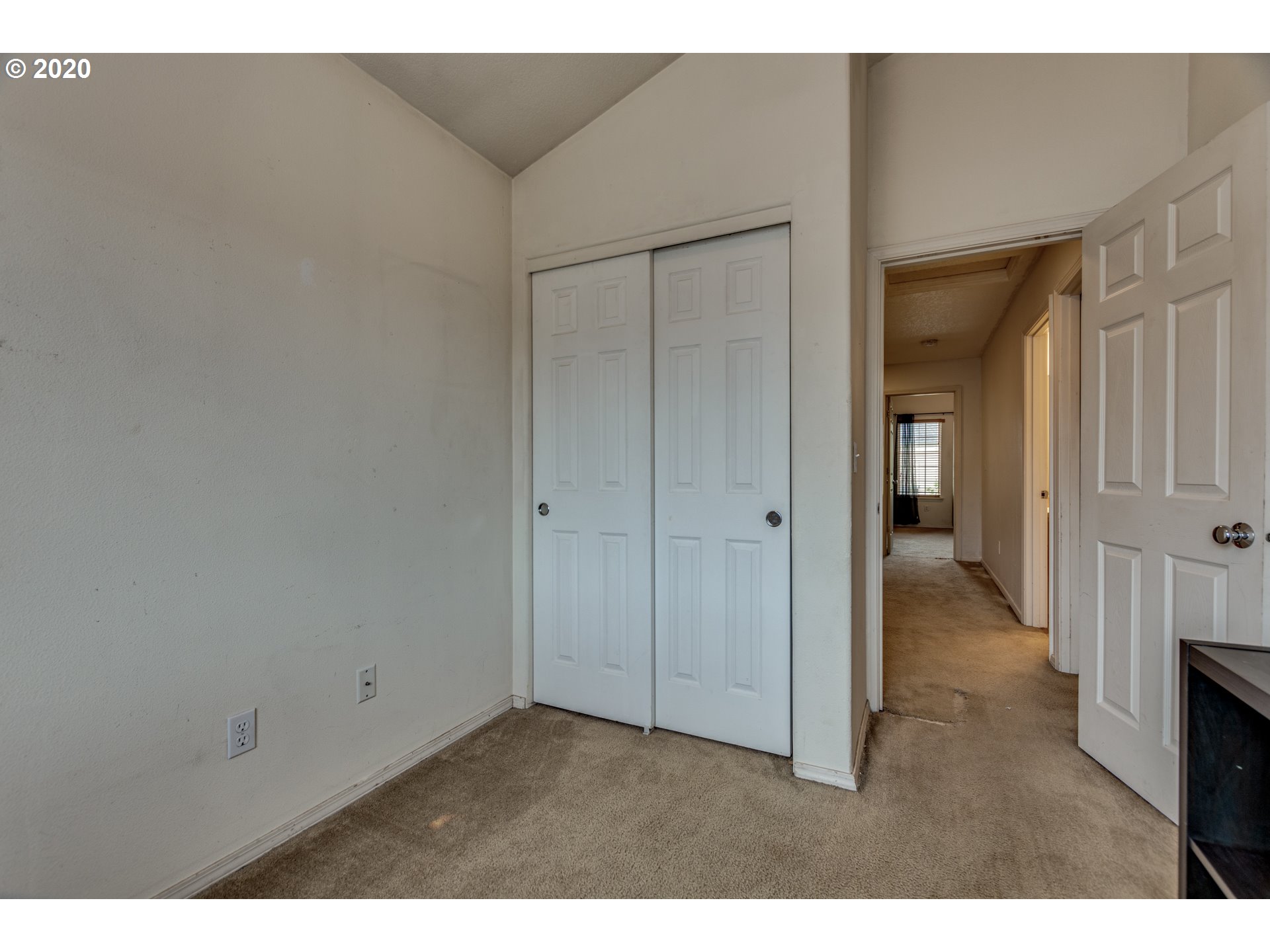 5893 Southeast 16th Loop Gresham, OR 97080 - Photo 22 of 27 Gallery Image 22