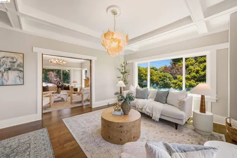$1,485,000 | 5765 Manila Avenue, Oakland, CA 94618