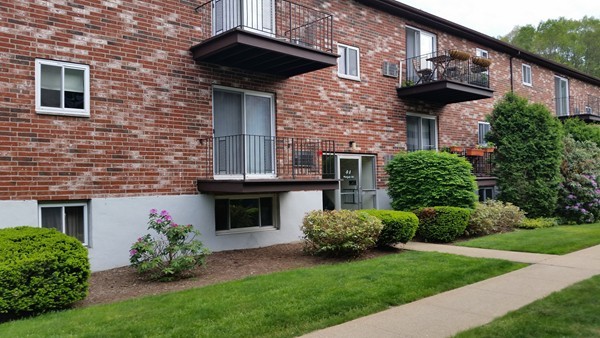 41 Westgate Road, Unit 6 Boston, MA 02467 - Photo 2 of 25