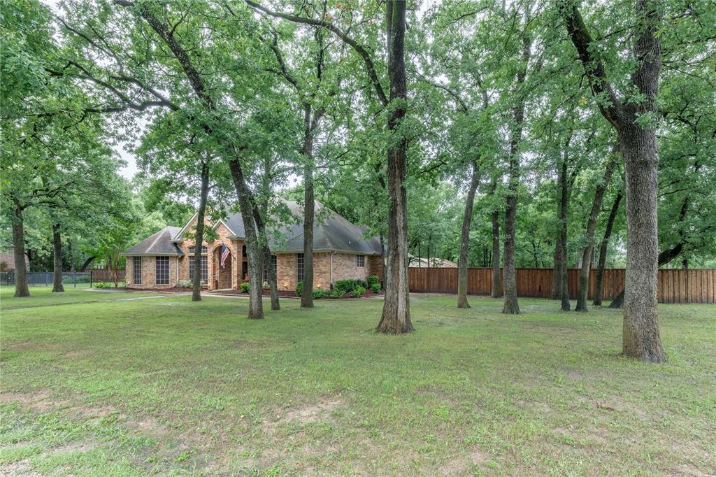 320 Rustic Oaks Road Combine, TX 75159 - Photo 7 of 40 View of yard