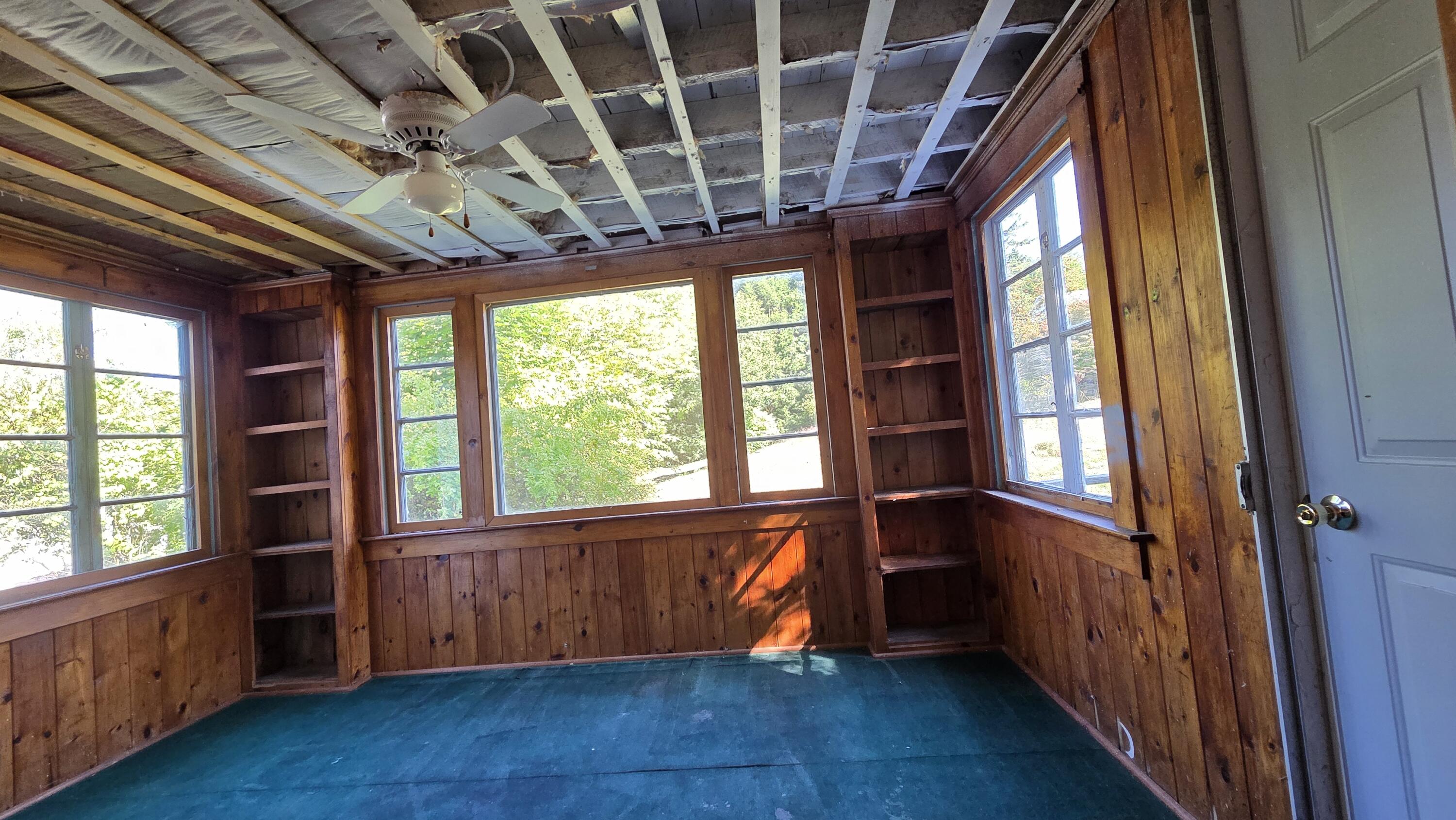 195 River Road Bucksport, ME 04416 - Photo 29 of 32 Mudroom