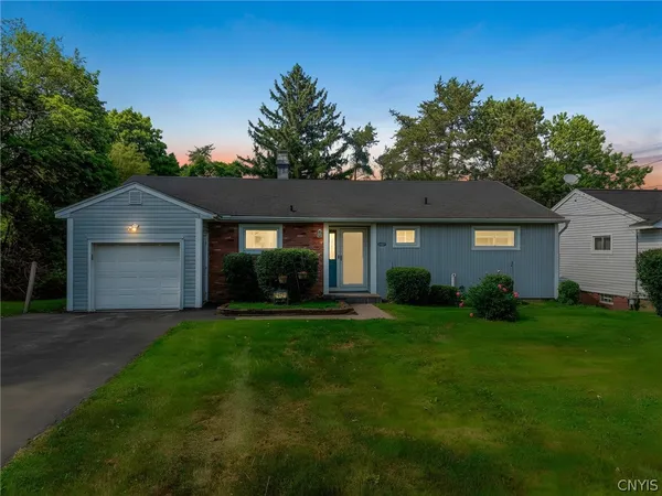 $199,900 | 413 Mountainview Avenue, Syracuse, NY 13224