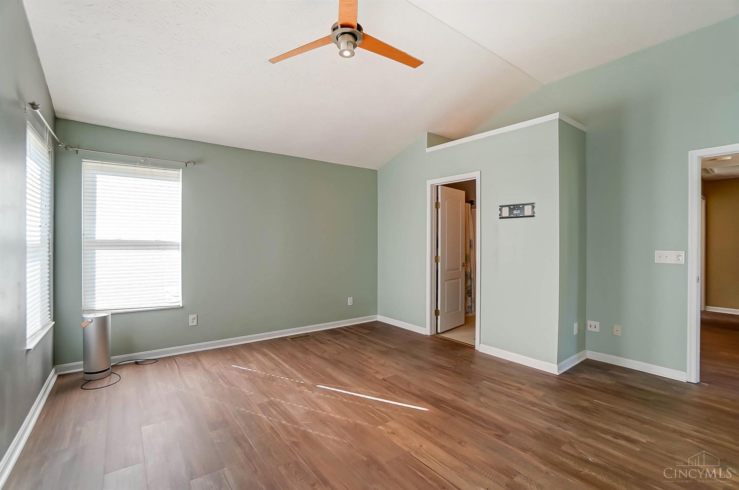 1571 Creekside Road Amelia, OH 45102 - Photo 12 of 17 Gallery Image 12