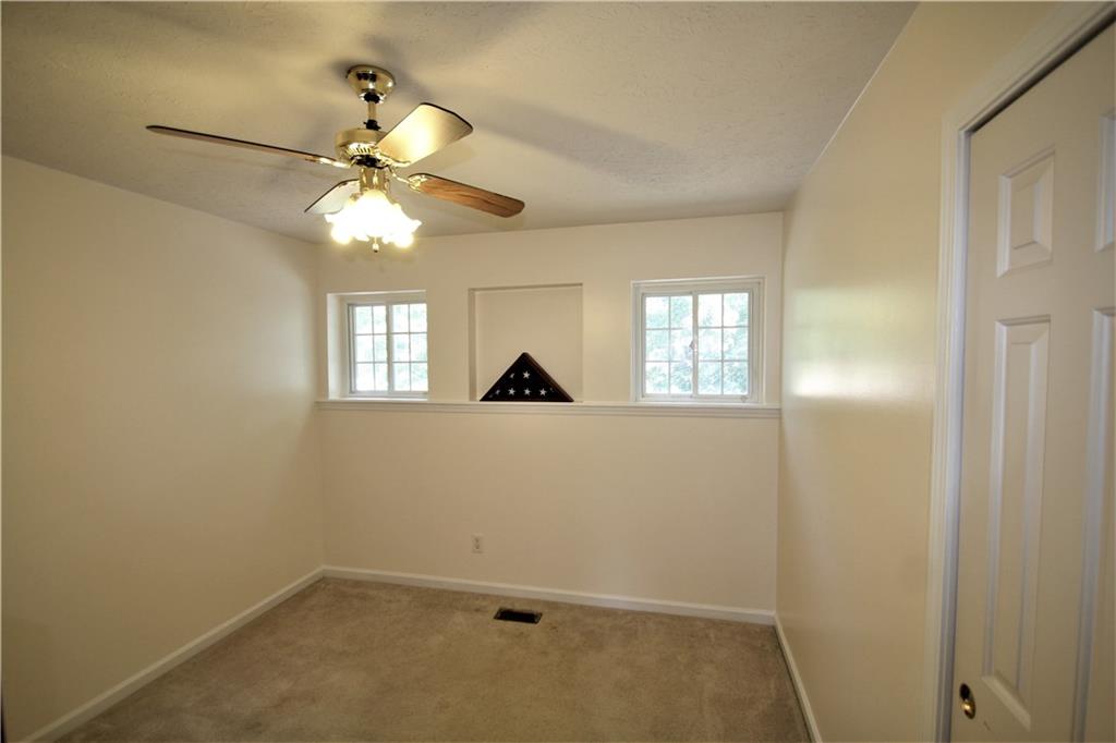 4814 Melbourne Road Indianapolis, IN 46228 - Photo 5 of 33 Gallery Image 5