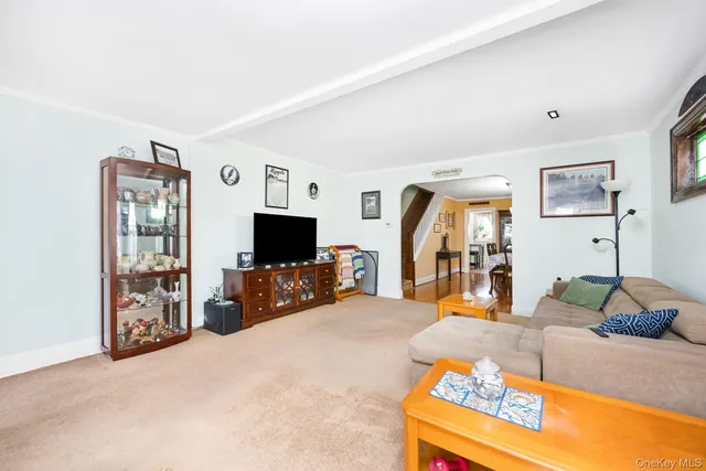 $848,000 | 77-20 62nd Street | Glendale