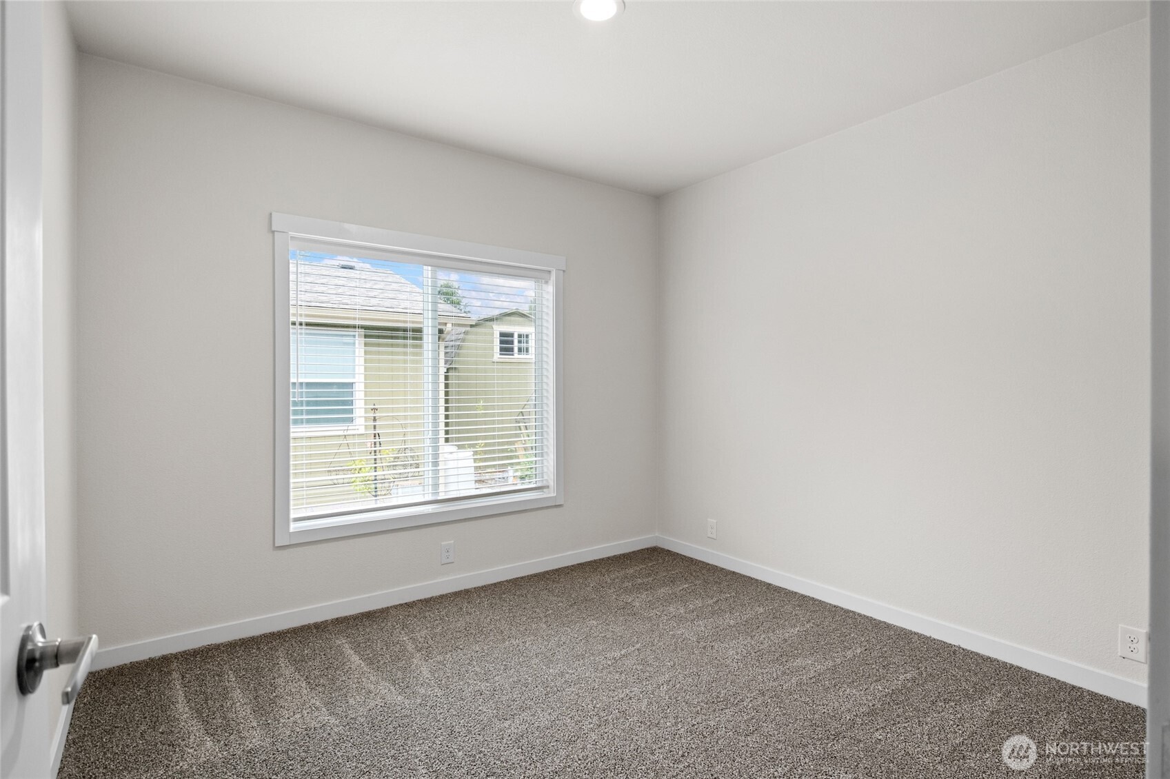 32501 Northeast 50th Street, Unit 31 Carnation, WA 98014 - Photo 21 of 28