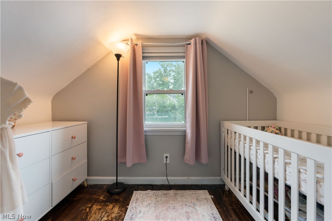 4644 16th Street Northwest Canton, OH 44708 - Photo 25 of 39 Alcove / closet off the upstairs bedroom with a window.