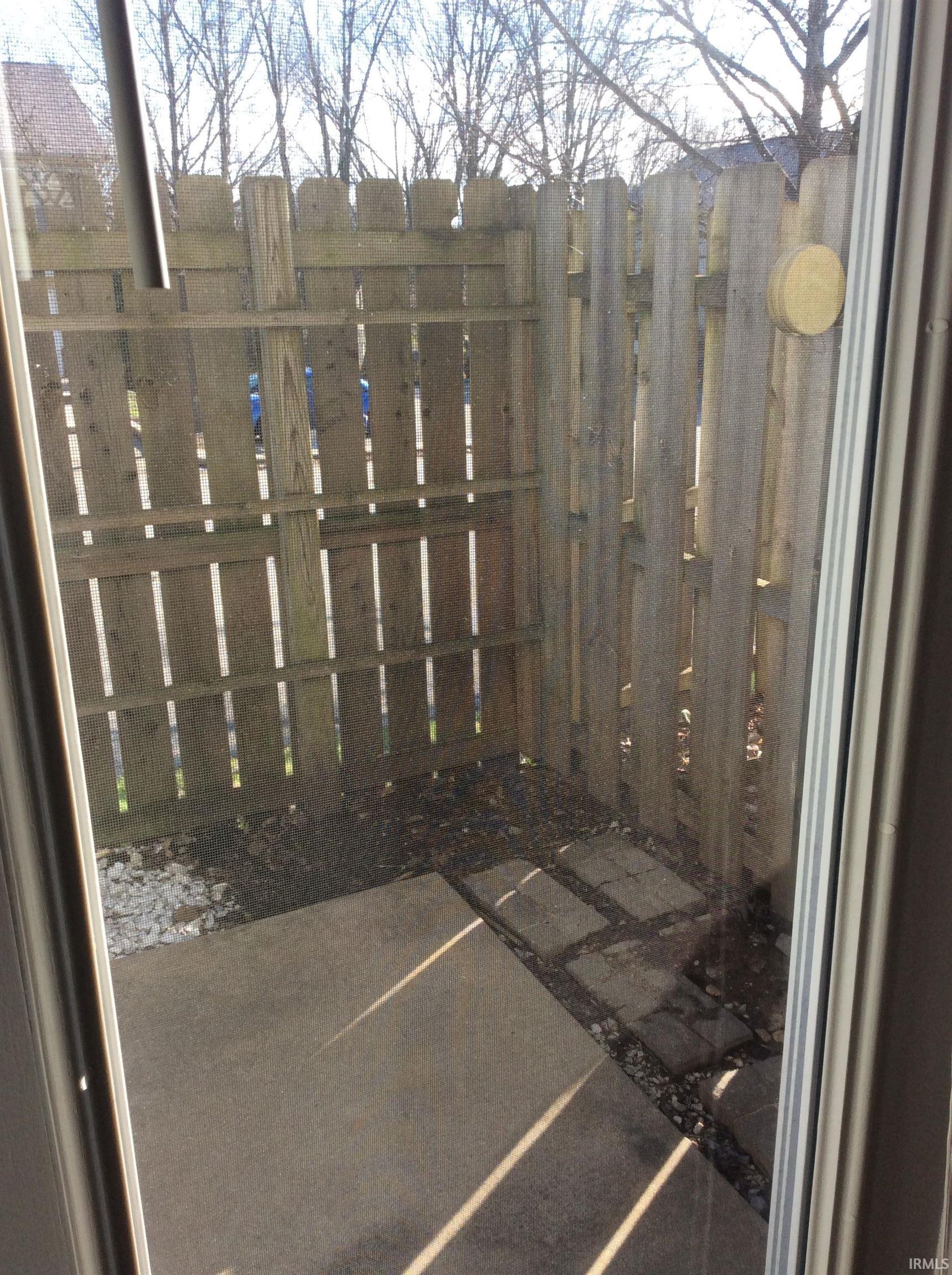 795 East Sherwood Hills Drive Bloomington, IN 47401 - Photo 2 of 16