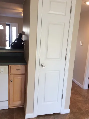 $1,200 | 795 East Sherwood Hills Drive, Bloomington, IN 47401