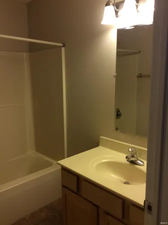 $1,200 | 795 East Sherwood Hills Drive, Bloomington, IN 47401