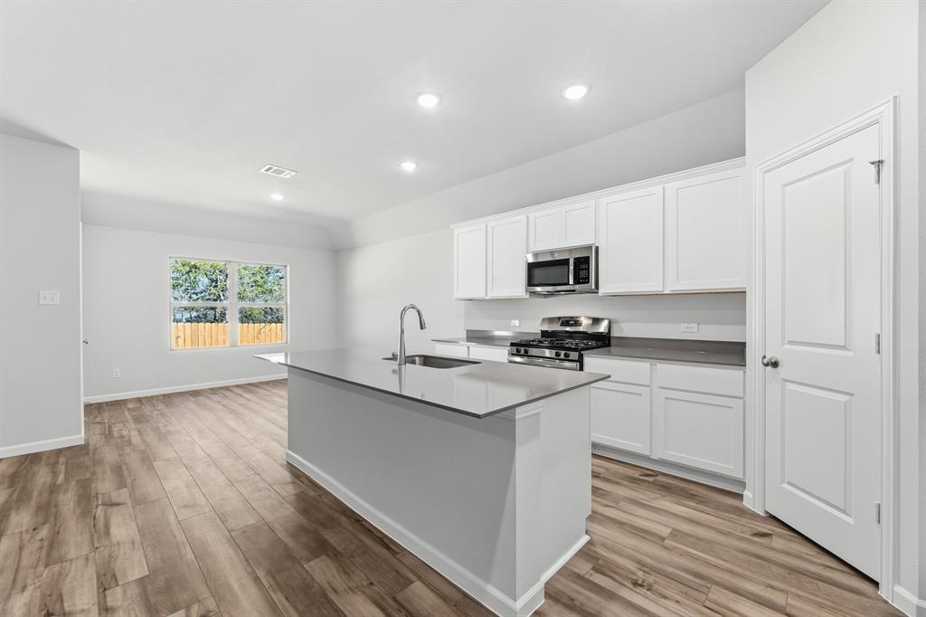 3816 Prairie Chapel Road Royse City, TX 75189 - Photo 5 of 23 Representative (19)