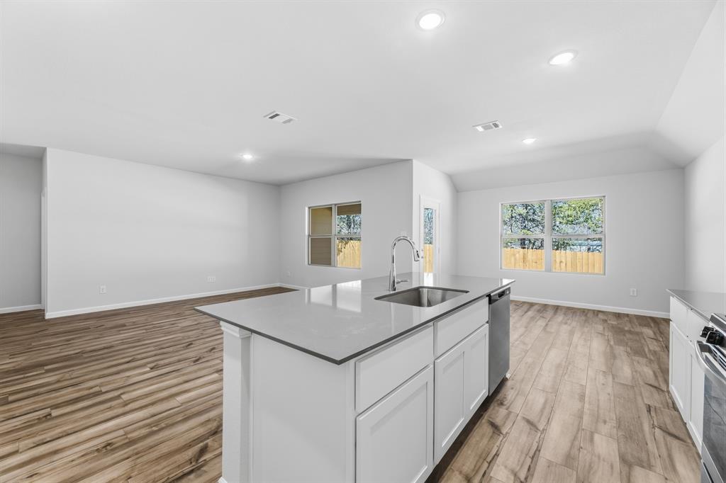 3816 Prairie Chapel Road Royse City, TX 75189 - Photo 6 of 23 Representative (21)