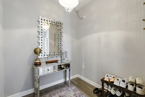 $599,900 | 100 East 14th Street, Unit 2706, Chicago, IL 60605