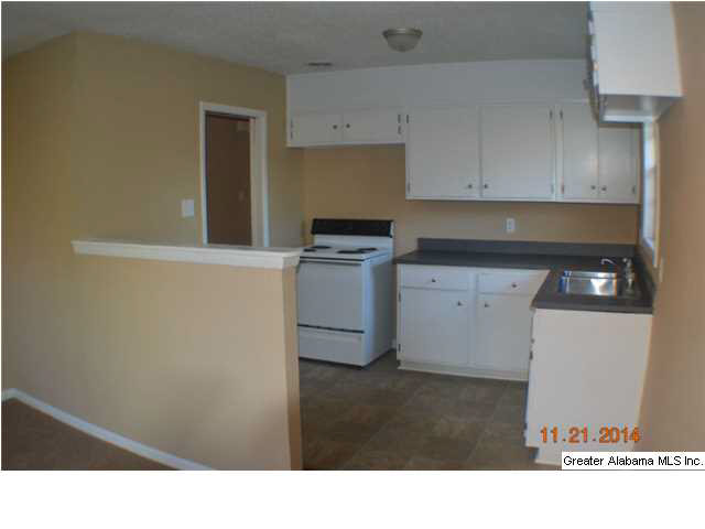 606 11th Avenue Birmingham, AL 35228 - Photo 3 of 6