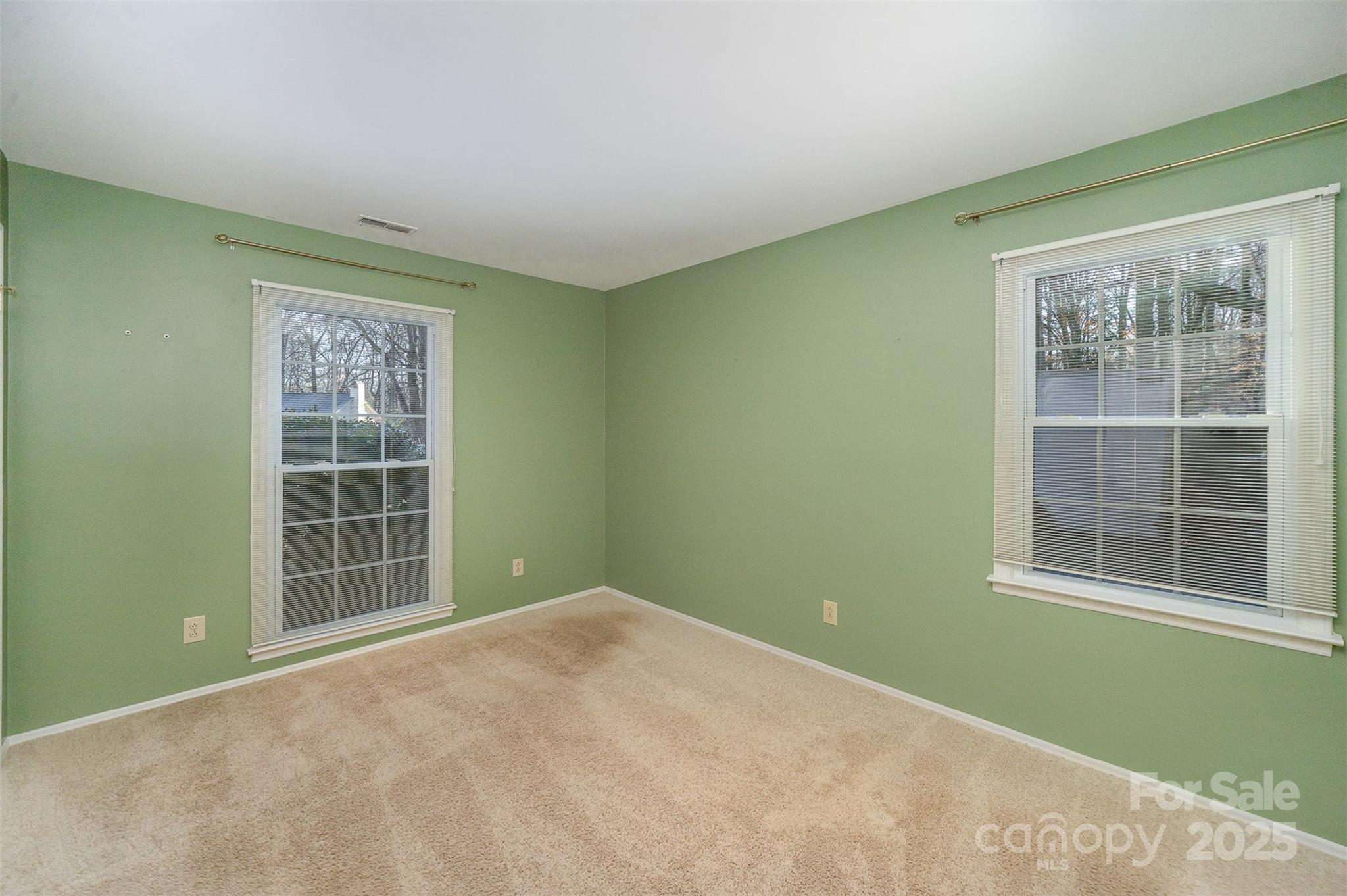748 Trail Ridge Road Matthews, NC 28105 - Photo 20 of 29 an empty room with a window