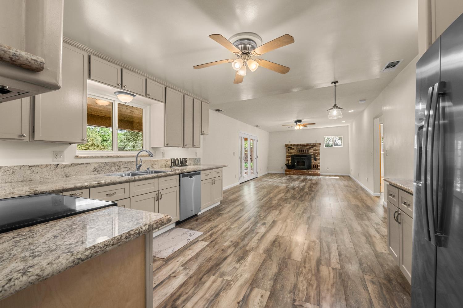 4612 South Point Road Diamond Springs, CA 95619 - Photo 7 of 68